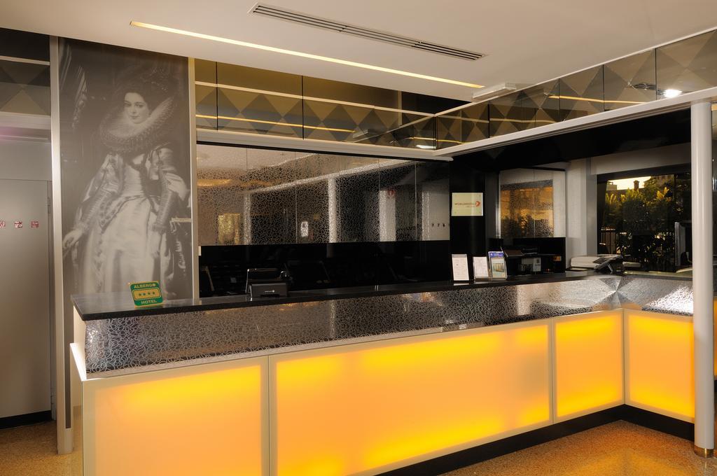 C-Hotels Rubens Милано Екстериор снимка